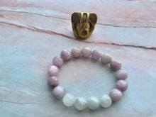 Load image into Gallery viewer, Moonstone and Kunzite Healing Crystal Bracelet