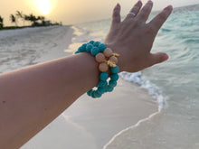 Load image into Gallery viewer, Faceted Blue Dyed Jade Gemstone Monstera Leaf Charm Bracelet
