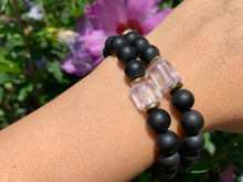 Load image into Gallery viewer, 8mm Black Onyx and Raw Lavender Kunzite Healing Crystal Bracelet