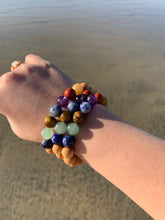 Load image into Gallery viewer, Chakra &amp; Sandalwood Healing Crystal Beads Bracelet