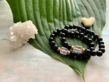 Load image into Gallery viewer, 8mm Blue Sandstone and Raw Lavender Kunzite Healing Crystal Bracelet