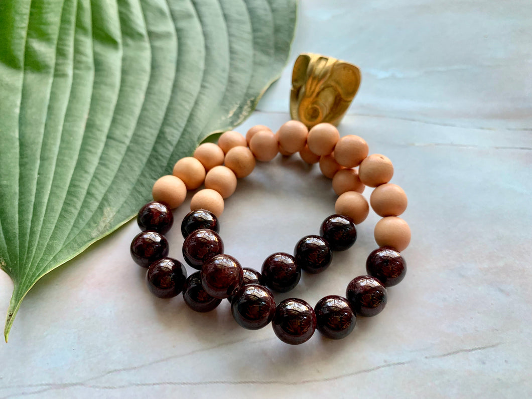 Garnet Healing Crystal Gemstone & Sandalwood Beads Bracelet