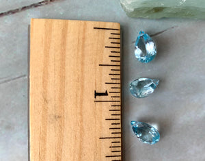 Grade AAA Blue Topaz Pear Shape Dainty Pendant Necklace
