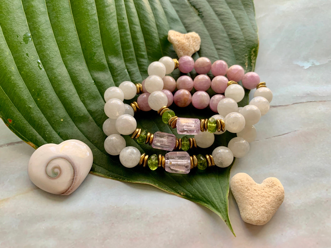 Kunzite Moonstone Peridot Healing Crystal Bracelet
